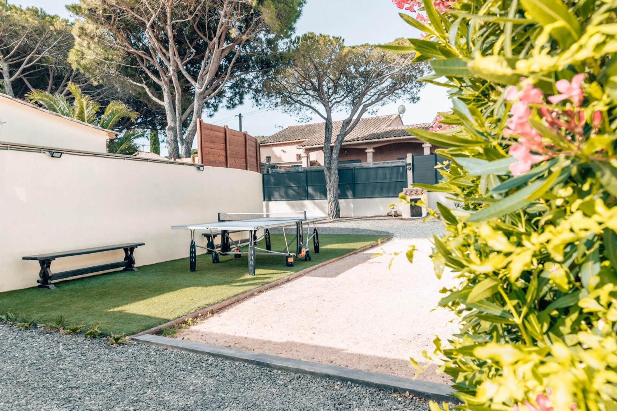 Reve D'Azur En Bord De Mer A La Nartelle Avec Piscine Dans La Residence, Terrasse, Bbq, 2 Chambres 2 Sdb Logement De 35M2 Draps Inclus Sainte-Maxime Eksteriør billede